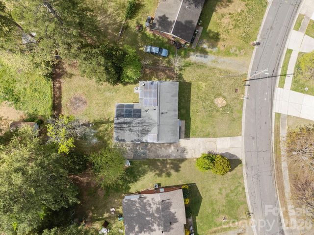 9300 Edgevale Drive, Charlotte, NC 28216