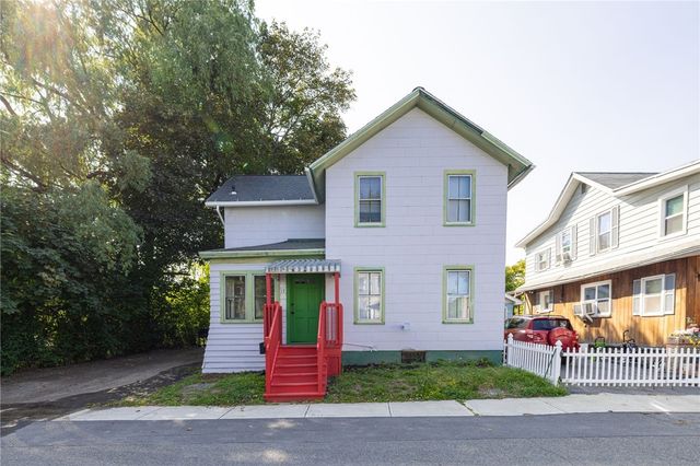 13 Burrall Avenue, Geneva City, NY 14456