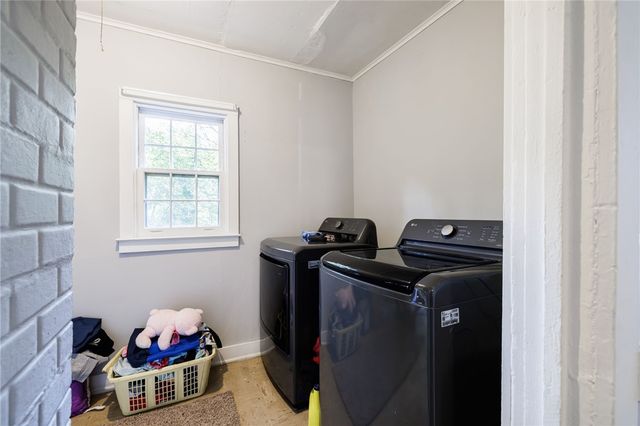 13 Burrall Avenue, Geneva City, NY 14456