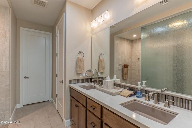 16911 W ALVARADO Drive, Goodyear, AZ 85395