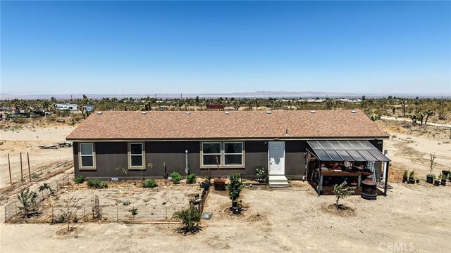 2876 Goss, Phelan, CA 92371