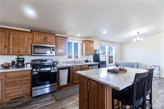 2876 Goss, Phelan, CA 92371