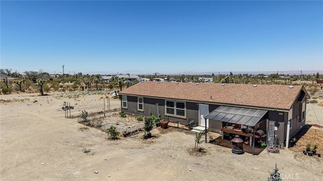 2876 Goss, Phelan, CA 92371