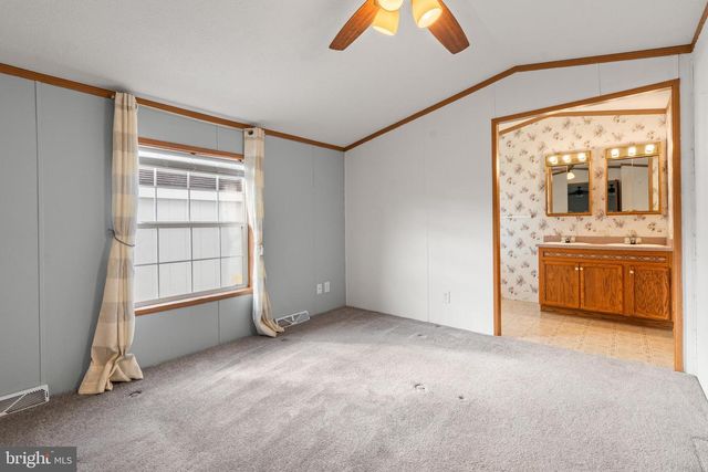 523 CANTER RD, Wilmington, DE 19810