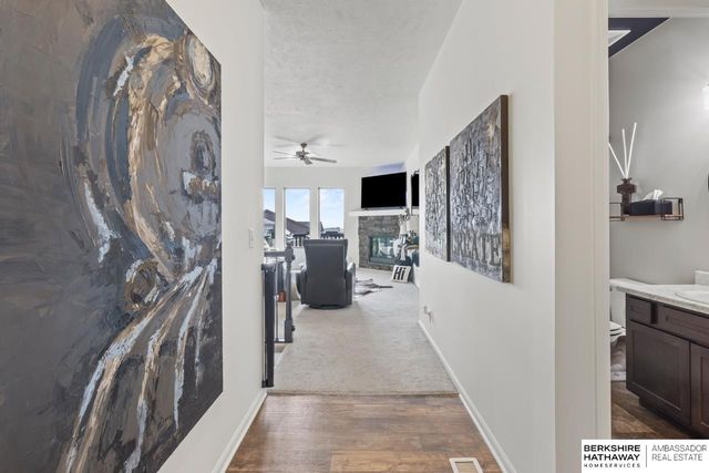 19109 Greenleaf Street, Omaha, NE 68136