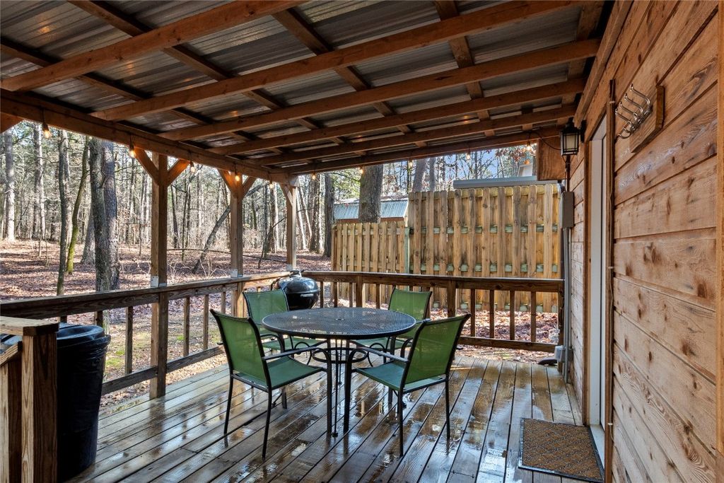 Image 18 of property listing at 35 Marlin Drive, Broken Bow, OK 74728