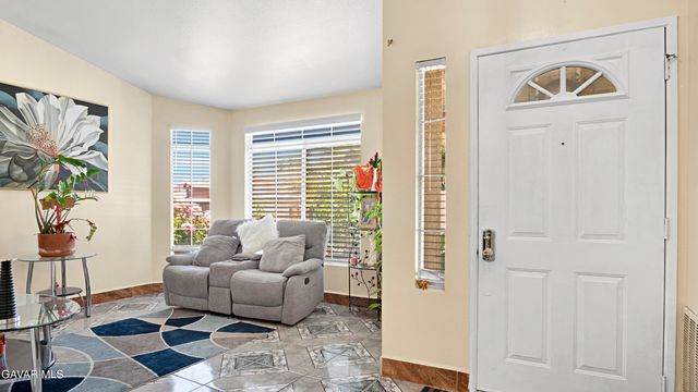 2608 Overland Avenue, Lancaster, CA 93536