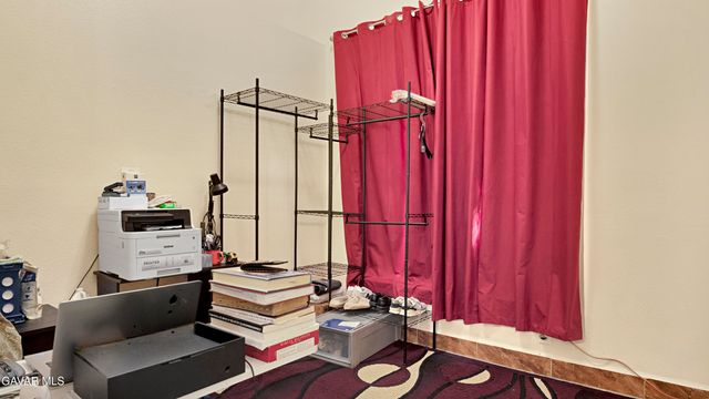 2608 Overland Avenue, Lancaster, CA 93536
