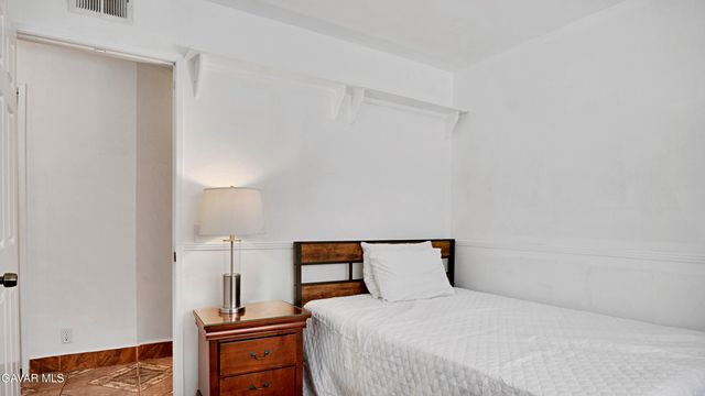 2608 Overland Avenue, Lancaster, CA 93536