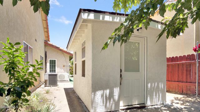 2608 Overland Avenue, Lancaster, CA 93536