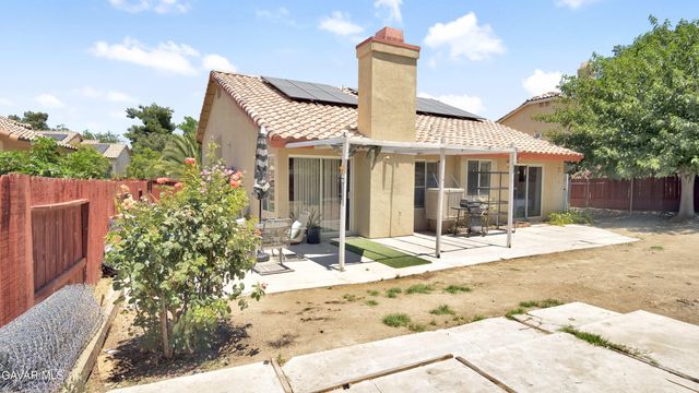 2608 Overland Avenue, Lancaster, CA 93536