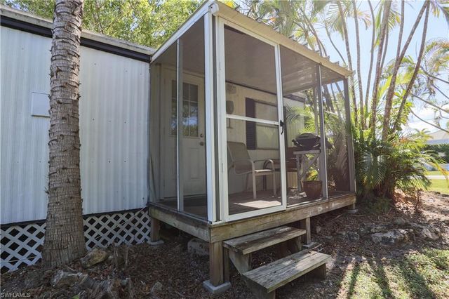 893 Manatee RD, Naples, FL 34114