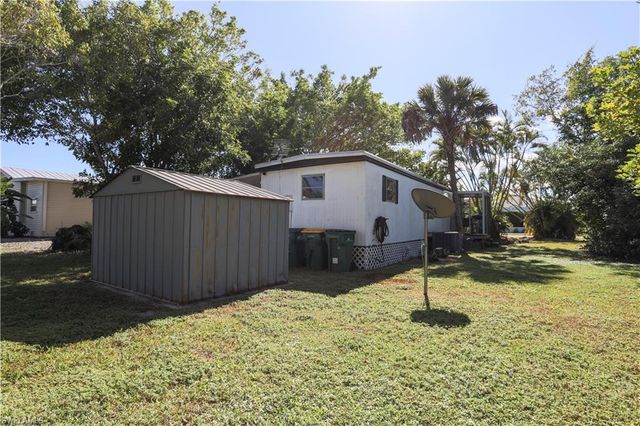 893 Manatee RD, Naples, FL 34114