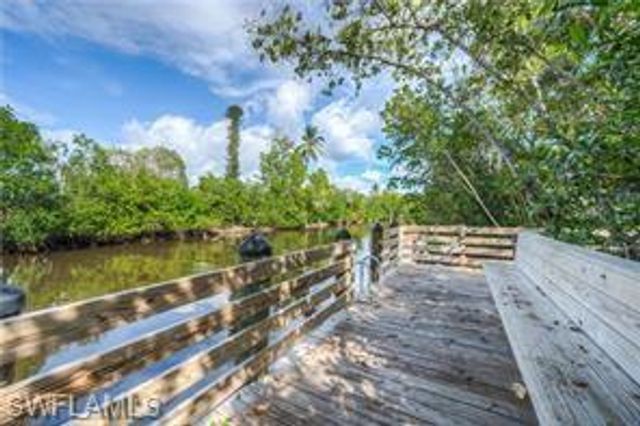 893 Manatee RD, Naples, FL 34114