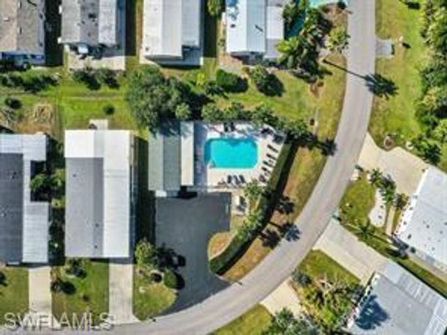 893 Manatee RD, Naples, FL 34114