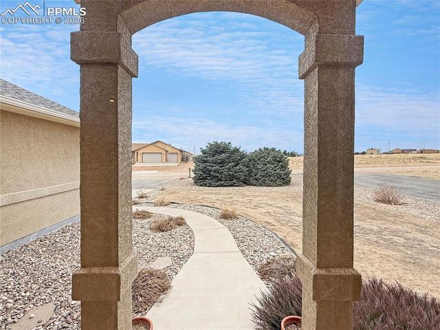 419 E Chadwick Drive, Pueblo West, CO 81007