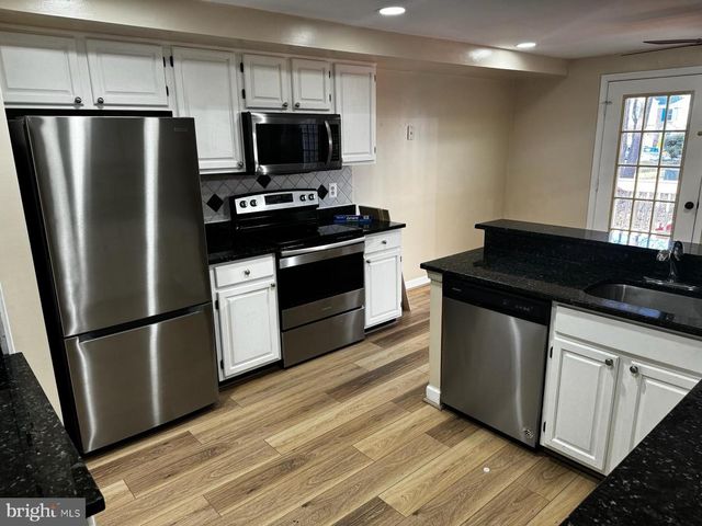 21131 CROCUS TER, Ashburn, VA 20147