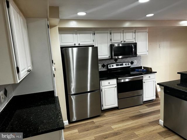 21131 CROCUS TER, Ashburn, VA 20147