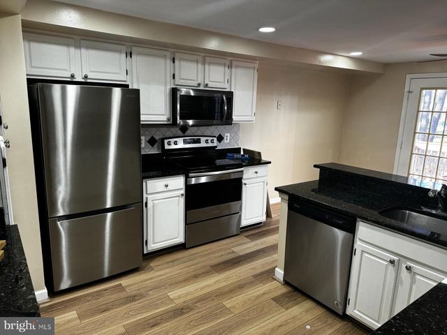 21131 CROCUS TER, Ashburn, VA 20147