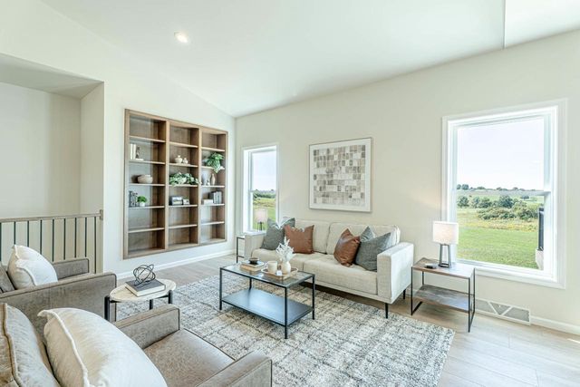 106 Garrett Drive, Barneveld, WI 53507