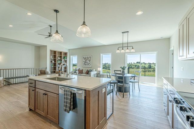 106 Garrett Drive, Barneveld, WI 53507