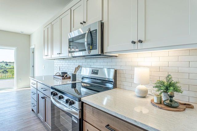 106 Garrett Drive, Barneveld, WI 53507