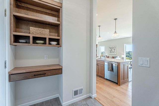 106 Garrett Drive, Barneveld, WI 53507