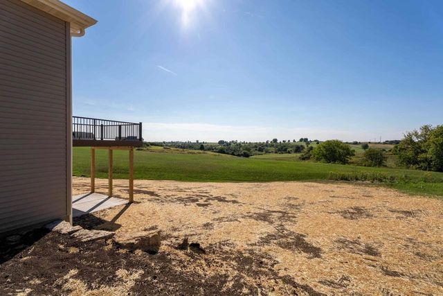 106 Garrett Drive, Barneveld, WI 53507