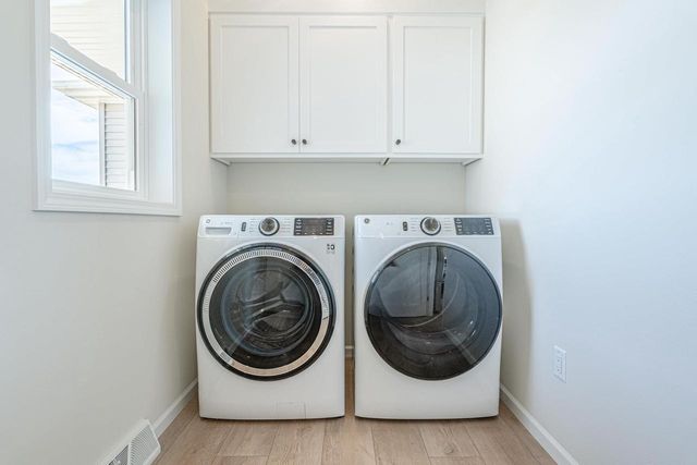 106 Garrett Drive, Barneveld, WI 53507