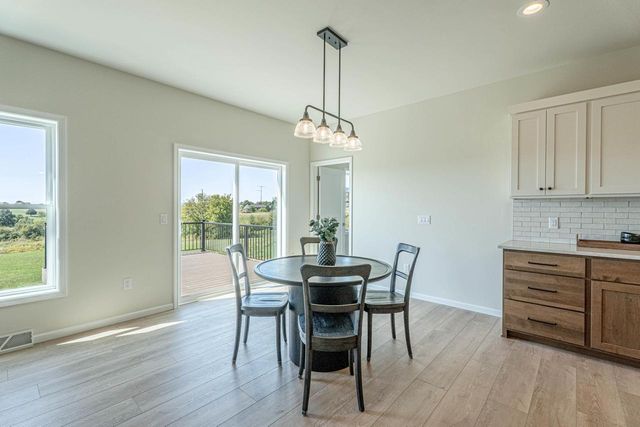 106 Garrett Drive, Barneveld, WI 53507