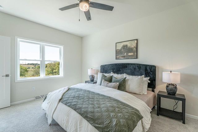 106 Garrett Drive, Barneveld, WI 53507