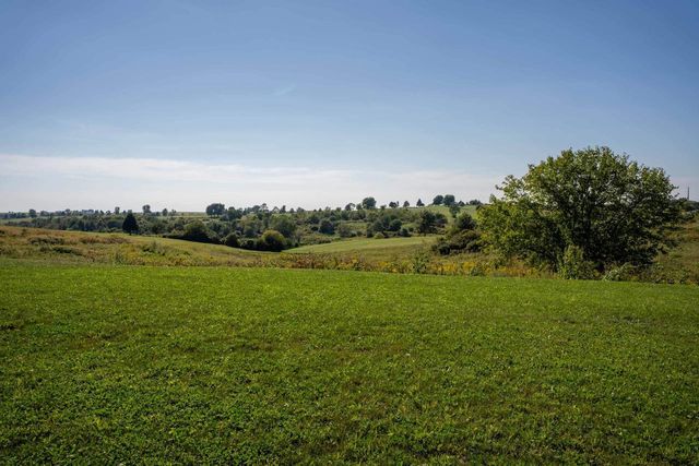 106 Garrett Drive, Barneveld, WI 53507