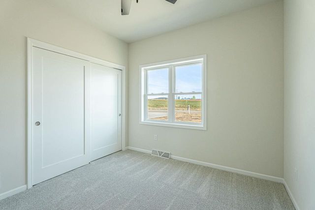 106 Garrett Drive, Barneveld, WI 53507