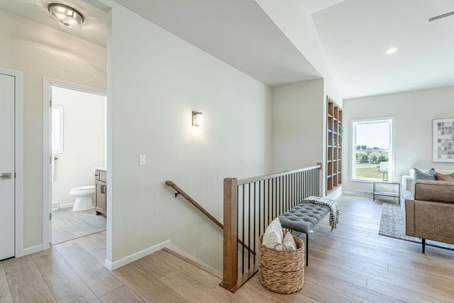 106 Garrett Drive, Barneveld, WI 53507