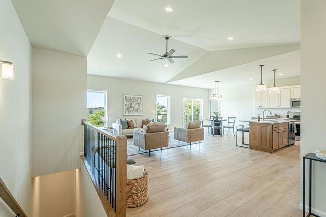 106 Garrett Drive, Barneveld, WI 53507