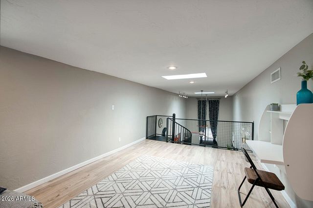 1058 E WHITTON Avenue, Phoenix, AZ 85014