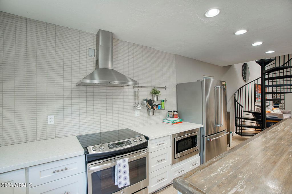 1058 E WHITTON Avenue, Phoenix, AZ 85014 — photo 4