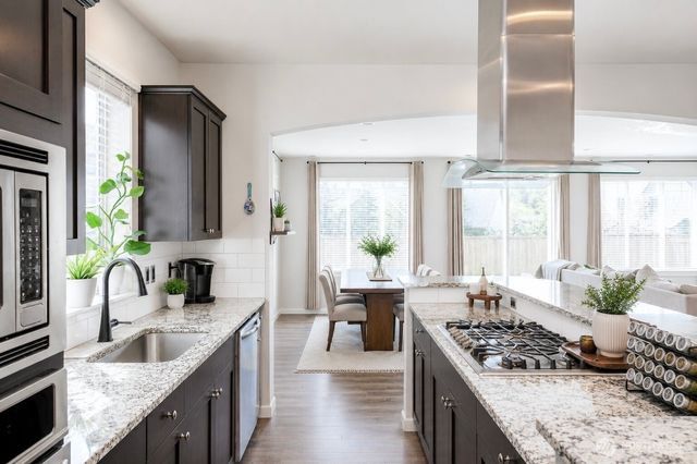 19012 105th Avenue E, Puyallup, WA 98374