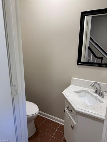 704 Meadowgreen Village Drive 1-A, Eden, NC 27288