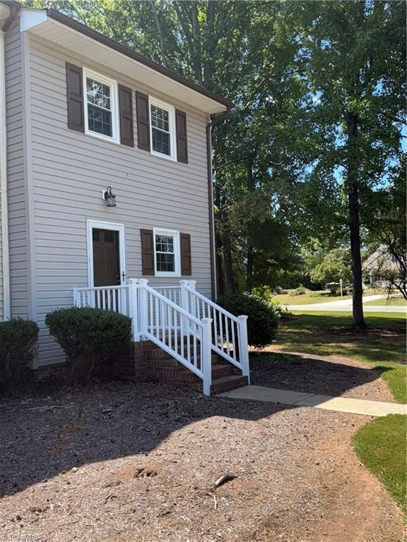 704 Meadowgreen Village Drive 1-A, Eden, NC 27288
