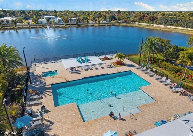 4671 Arboretum CIR 104, Naples, FL 34112