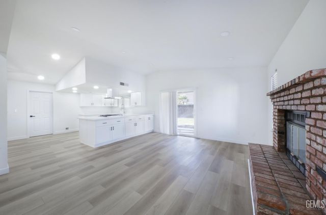 204 Jalisco Avenue, Bakersfield, CA 93314