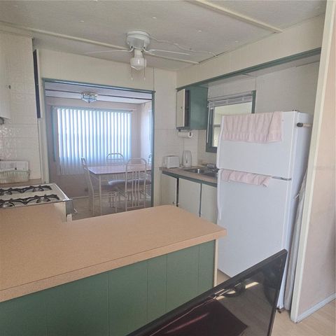 27466 US HIGHWAY 19 N 3, Clearwater, FL 33761