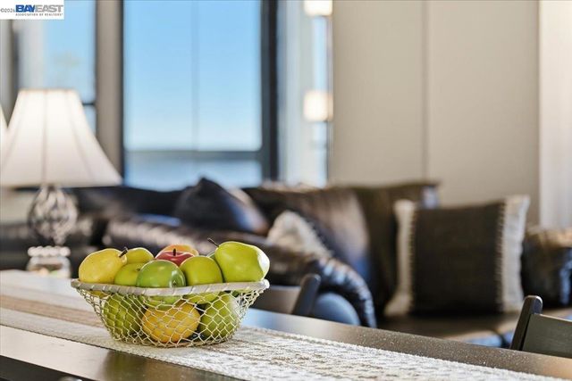 6363 Christie Ave 1813, Emeryville, CA 94608