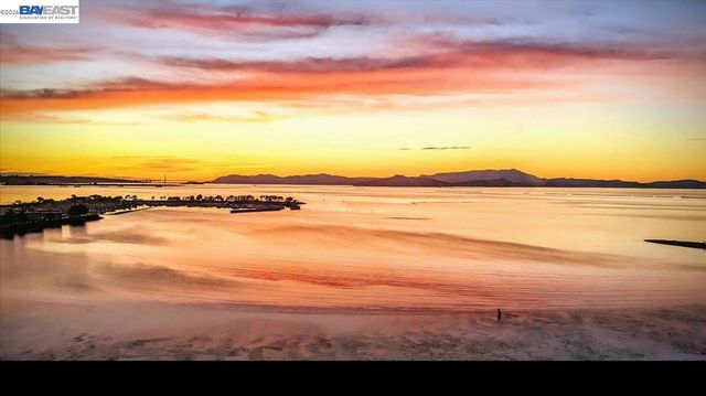 6363 Christie Ave 1813, Emeryville, CA 94608