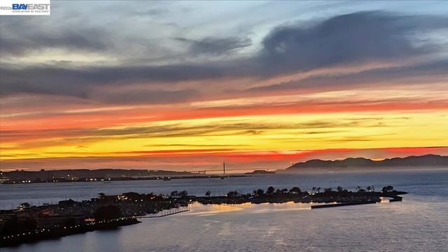 6363 Christie Ave 1813, Emeryville, CA 94608