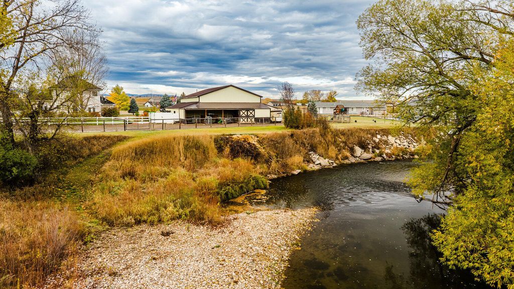 73 Decker Road, Sheridan, WY 82801 photo 2