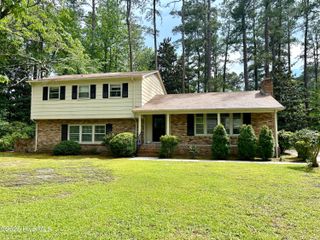 1203 Franklin Avenue, Laurinburg, NC 28352