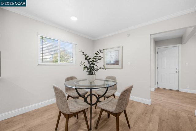 599 Mt Dell Dr, Clayton, CA 94517