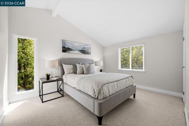 599 Mt Dell Dr, Clayton, CA 94517